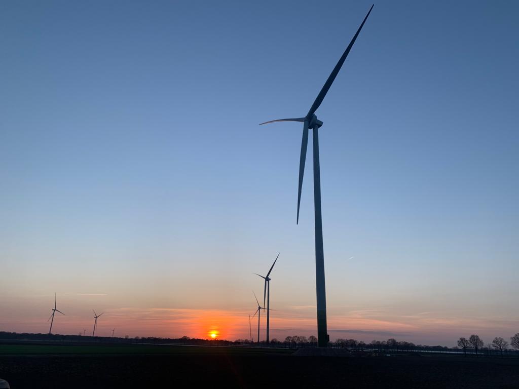 Een uitgebreide reportage van de bouw  van  Windpark Egchelse Heide.
